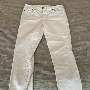 Women’s Gap white jeans size 25